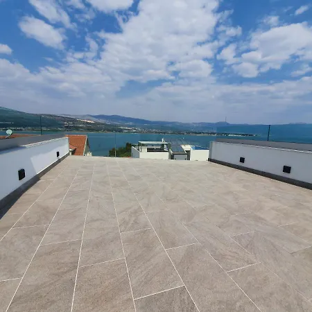 Grand Palace * Traù